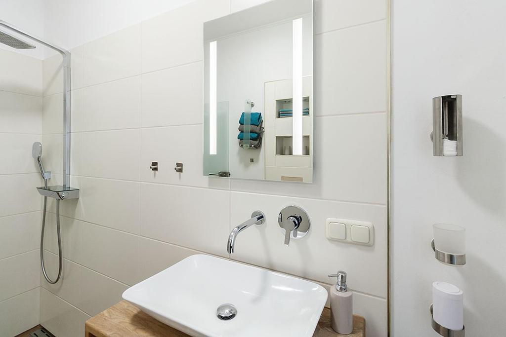 Stilvoll & Ruhig - Zentrale Top-Lage - King Bett Leipzig Extérieur photo